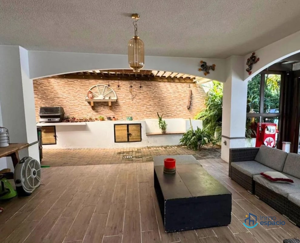 Casa en Venta – La Fontana 2 | Carretera a El Salvador Km. 25.5 - 9