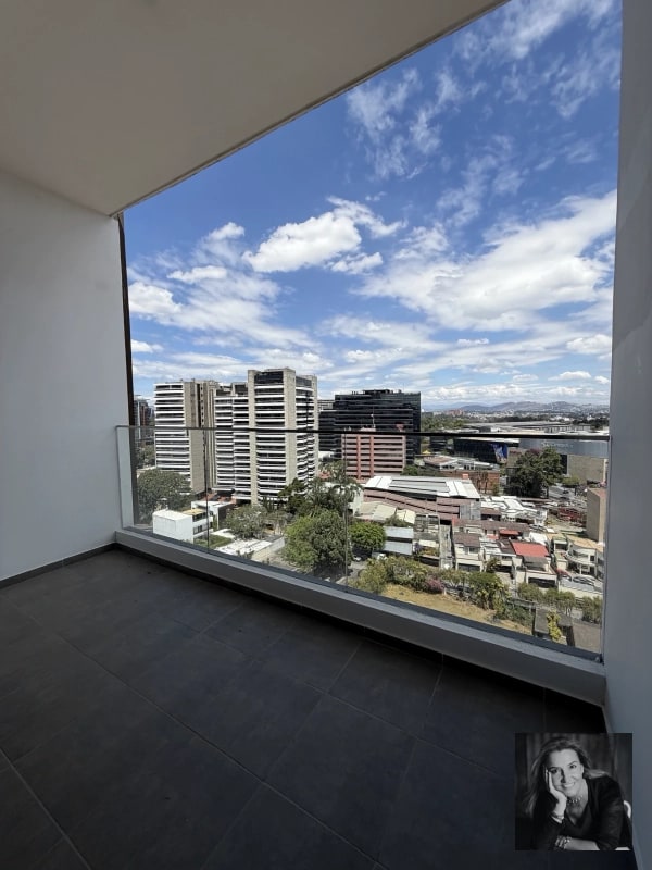 Apartamento en Venta en Edificio Zona 10 | 3 Habitaciones | 130 m² - 3