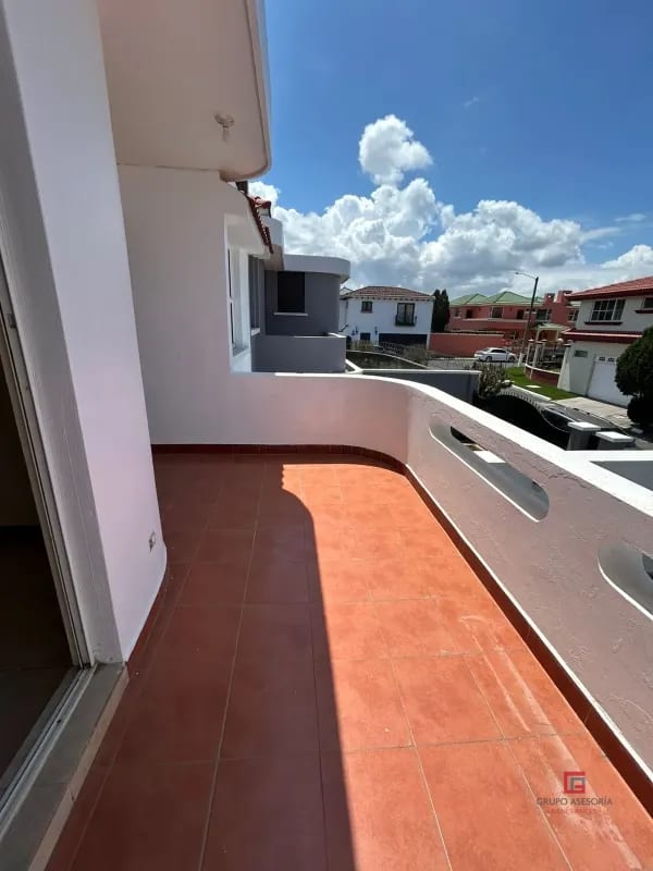 Casa en venta Los Diamantes CAES km 16.5 — Casa en Venta en Carretera a El Salvador, Guatemala, Ciudad — foto 4 de 17