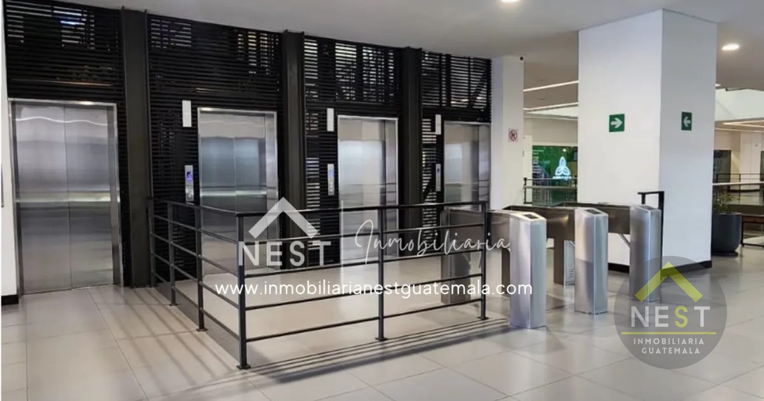 Local de 131.52m² en primer nivel | ASCEND - zona 9 - 8