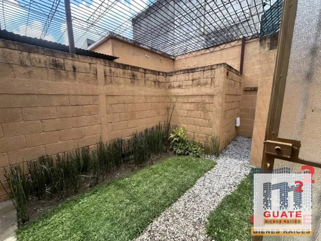 Casa fuera de condominio en Renta, Zona 10 - 2