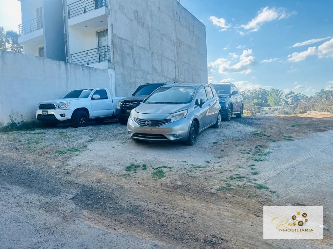 Terreno en venta en Hacienda Real, Zona 16 "Excelente precio" - 7