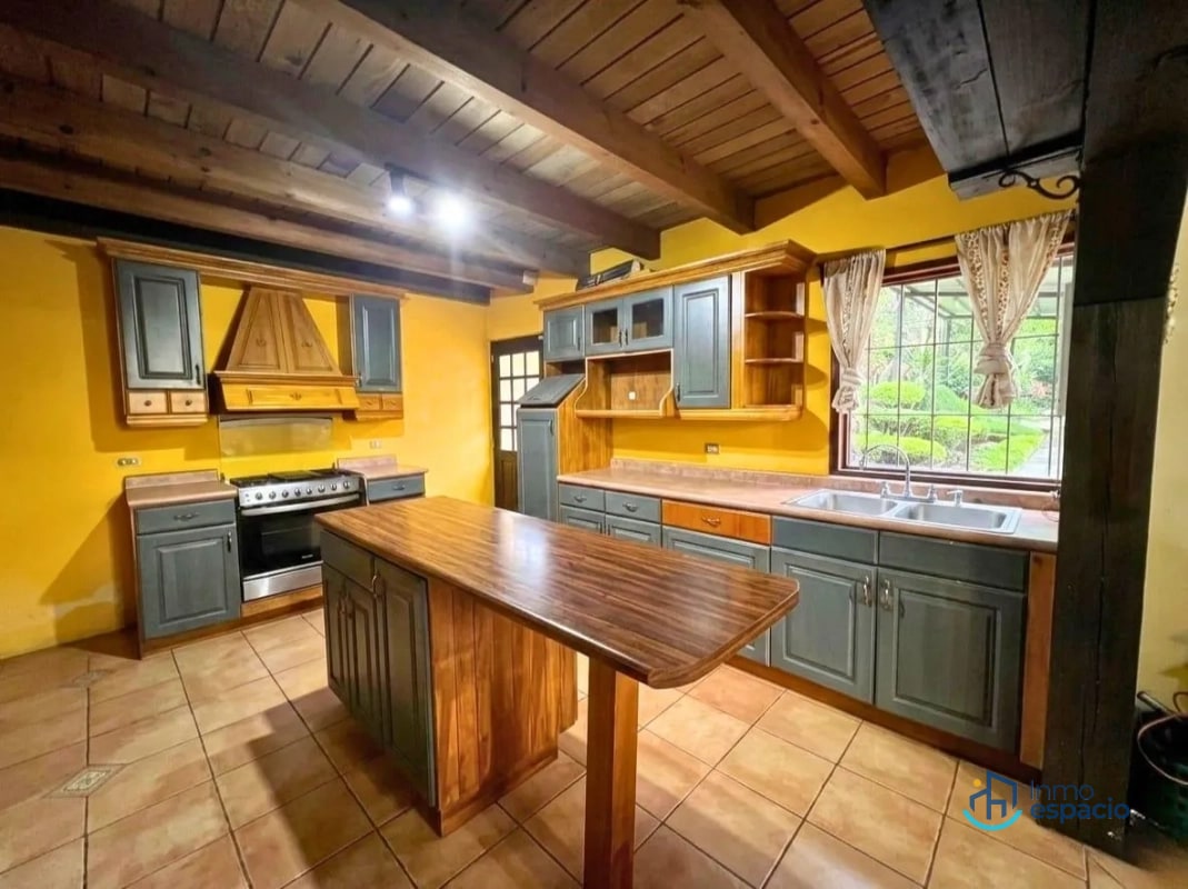 Casa en Venta – Colinas de San Lucas, Choacorral, Sacatepéquez - 8