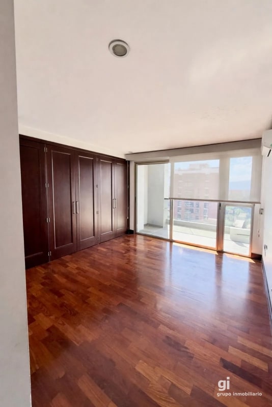 Penthouse de Lujo de 2 Niveles en Zona 10 - 8