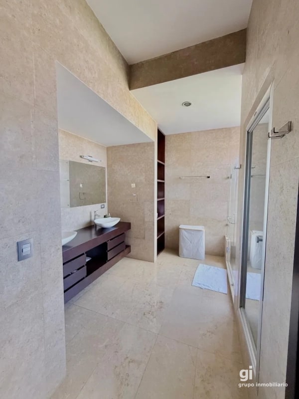 Penthouse de Lujo de 2 Niveles en Zona 10 - 5