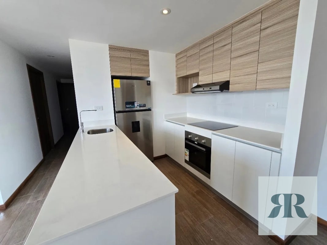 Renta Apartamento Torre MILEA Zona 13, de 3 habitaciones - 6