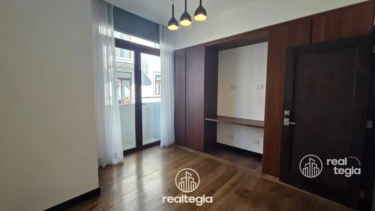APARTAMENTO OLMOS DE CAYALÁ ZONA 16 — Apartamento en Venta en Zona 16, Guatemala, Ciudad — foto 4 de 11