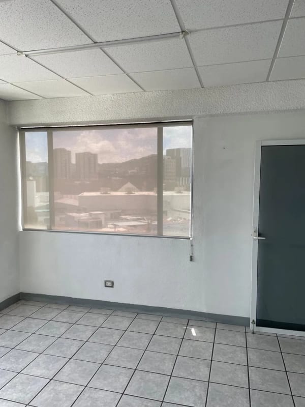 Oficina en venta zona 10/D — Oficina en Venta en Zona 10, Guatemala, Ciudad — foto 8 de 10