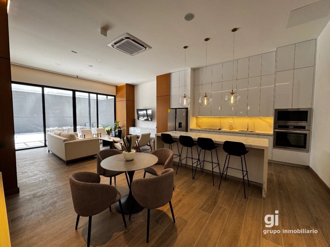 Apartamento en venta para amantes de las vistas y los aviones - 4