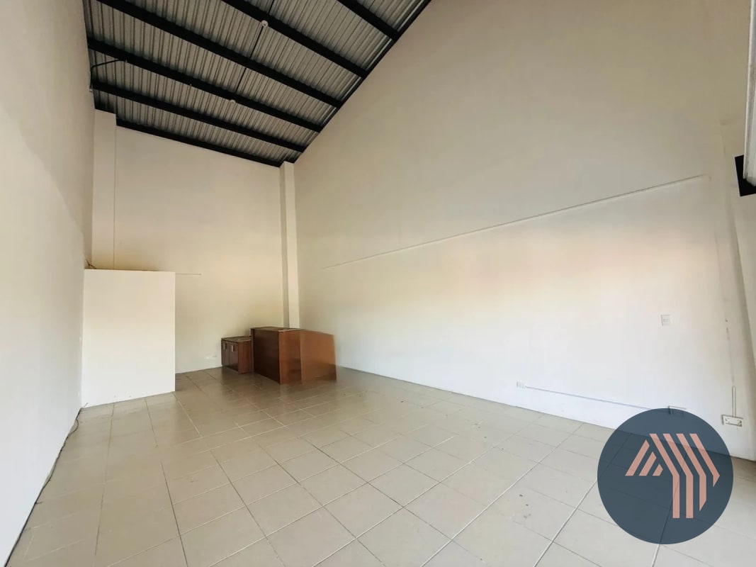 ALQUILER DE LOCAL COMERCIAL 50MT2 - KM 17.5 CES - 3