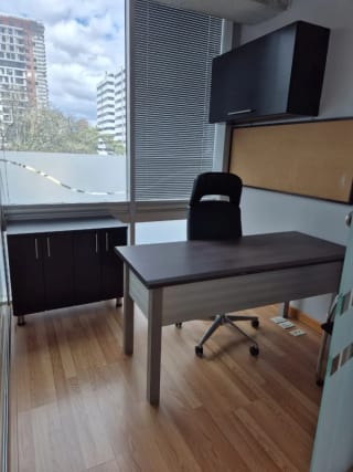 Oficina en Zona 10 — Oficina en Alquiler en Zona 10, Guatemala, Ciudad — miniatura 4 de 5