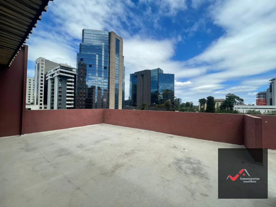OFICINA EN RENTA ZONA 10 EDIFICIO S Y M - 6
