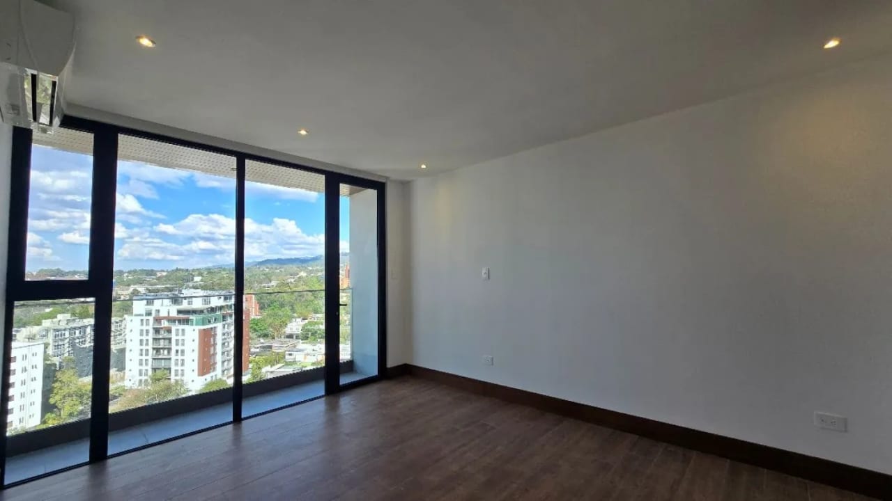 Apartamento en alquiler en Zona 15-Gaura - 5