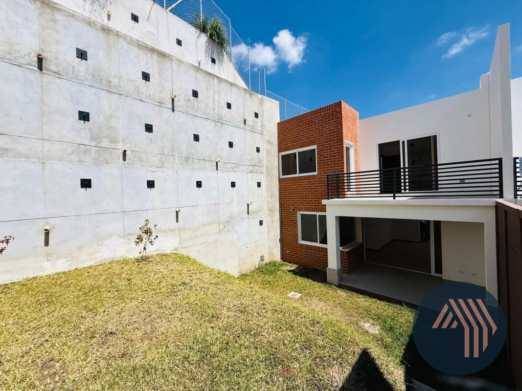 VENTA DE CASAS PARA ESTRENAR - TRIVENTO, KM 18.5 CES - 8