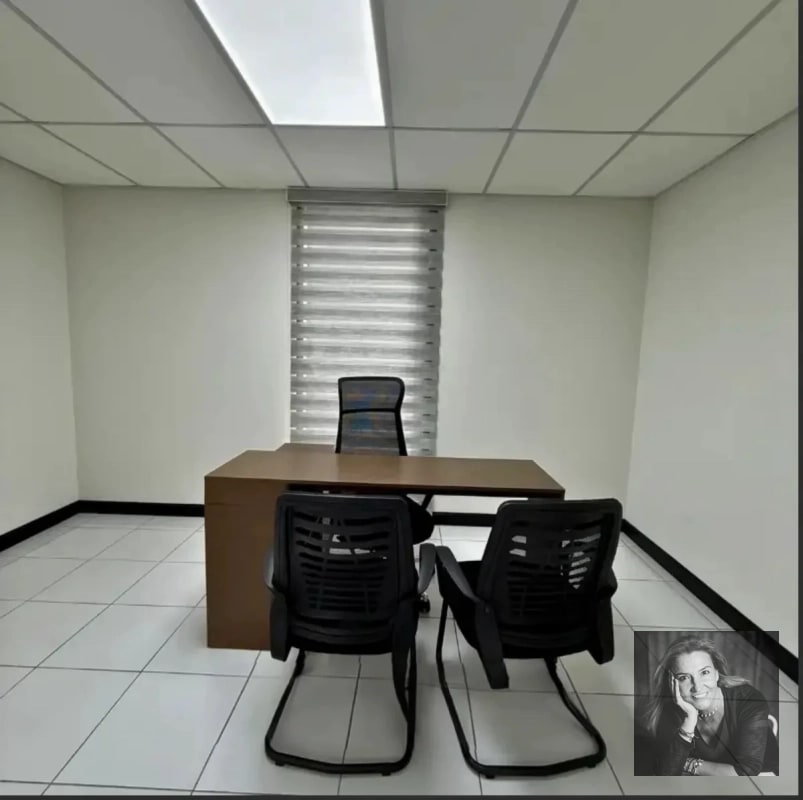 OFICINA NUEVA AMUEBLADA EN RENTA – EDIFICIO 01010, ZONA 10 - 5