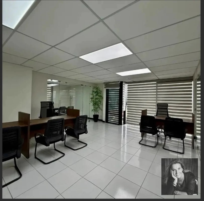 OFICINA NUEVA AMUEBLADA EN RENTA – EDIFICIO 01010, ZONA 10 - 2