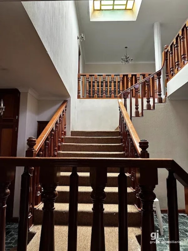 HERMOSA CASA EN COLONIA PRIMAVERA, ZONA 11 - 1