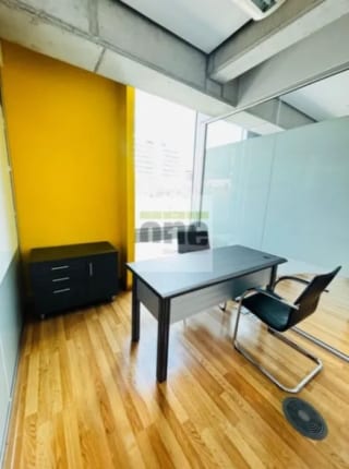 Zona 10 Edificio Platina oficina amueblada de 130 mts — Oficina en Alquiler en Zona 10, Guatemala, Ciudad — miniatura 4 de 10