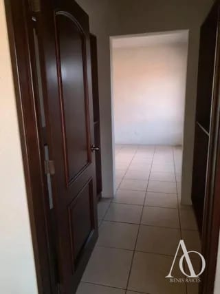 Casa en Venta en Portal de San Isidro 3, zona 16 / EN DIRECTO — Casa en Venta en Portal de San Isidro III, Zona 16, Guatemala, Ciudad — miniatura 7 de 16