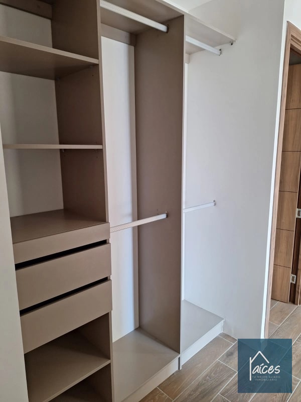 APARTAMENTO EN VENTA ZONA 14 (*20) - 11