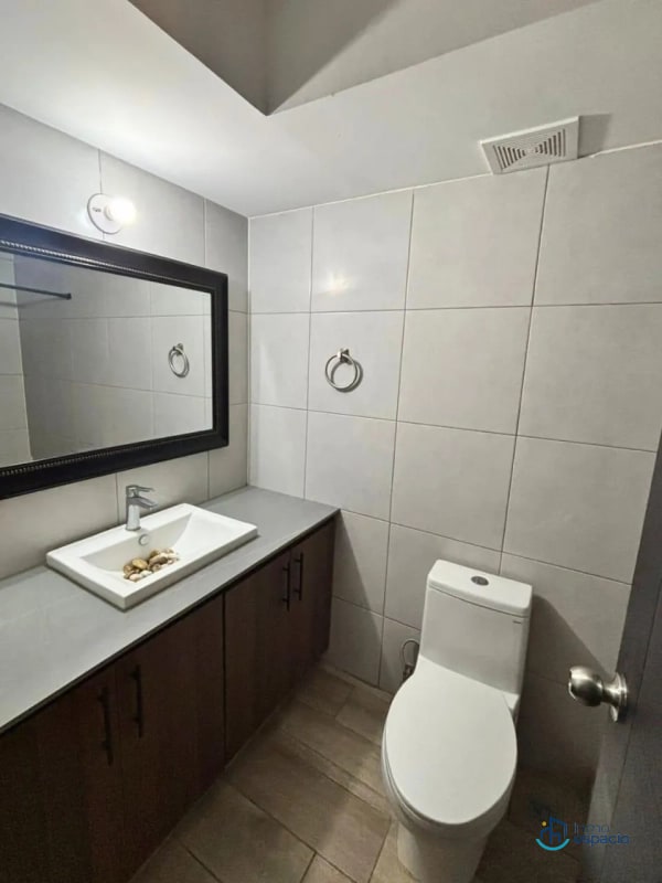 Apartamento en Alquiler – Villa Granada Premium 2, Santa Catarina Pinula - 12