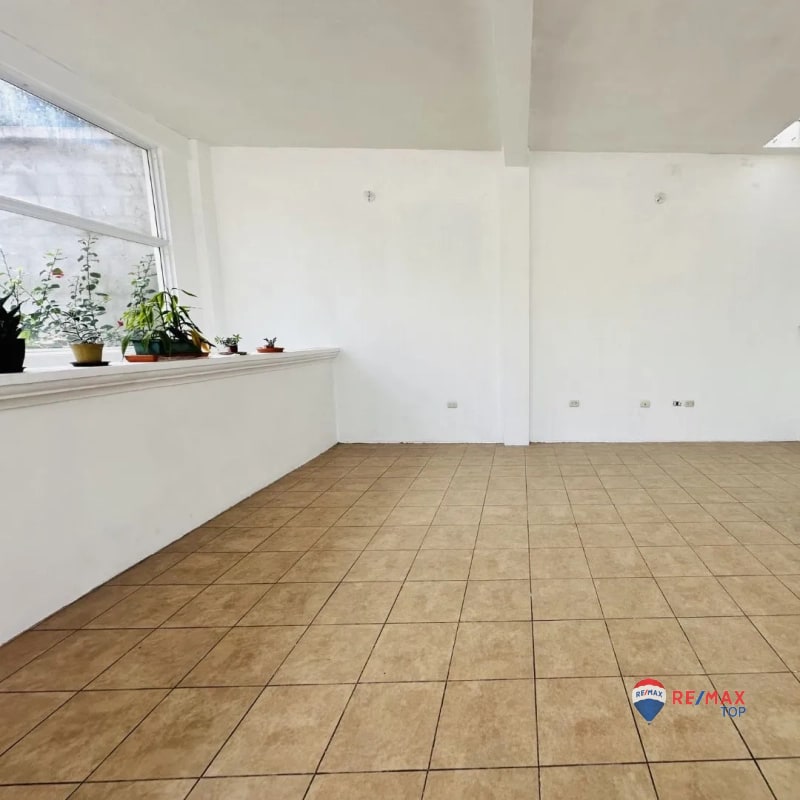 ZONA 1, CASA EN RENTA  IDEAL P/COMERCIAL O RESIDENCIAL - 7