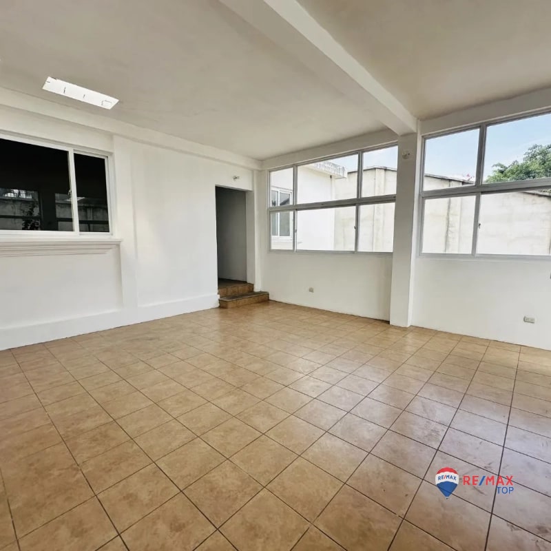 ZONA 1, CASA EN RENTA IDEAL P/COMERCIAL O RESIDENCIAL - 5