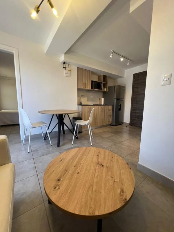 Renta-Venta apartamento Modra Zona 4 — Apartamento en Alquiler en Modra, Zona 4, Guatemala, Ciudad — foto 2 de 7