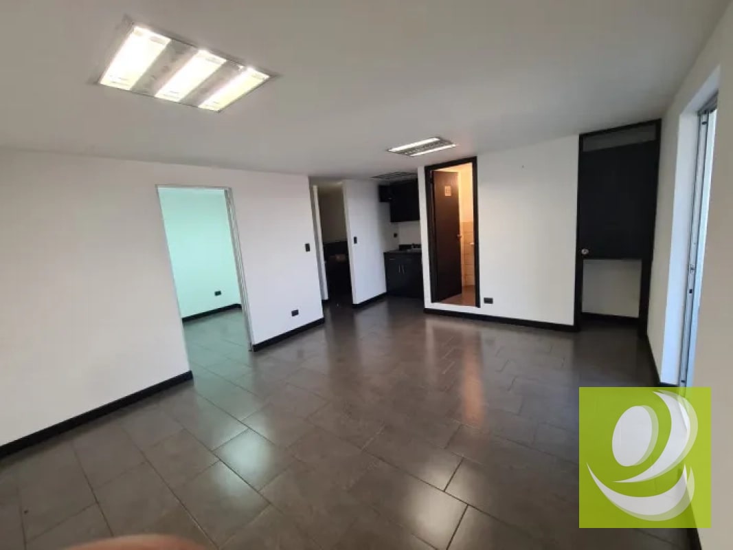 Oficina en Renta Edificio Géminis 10 - 2