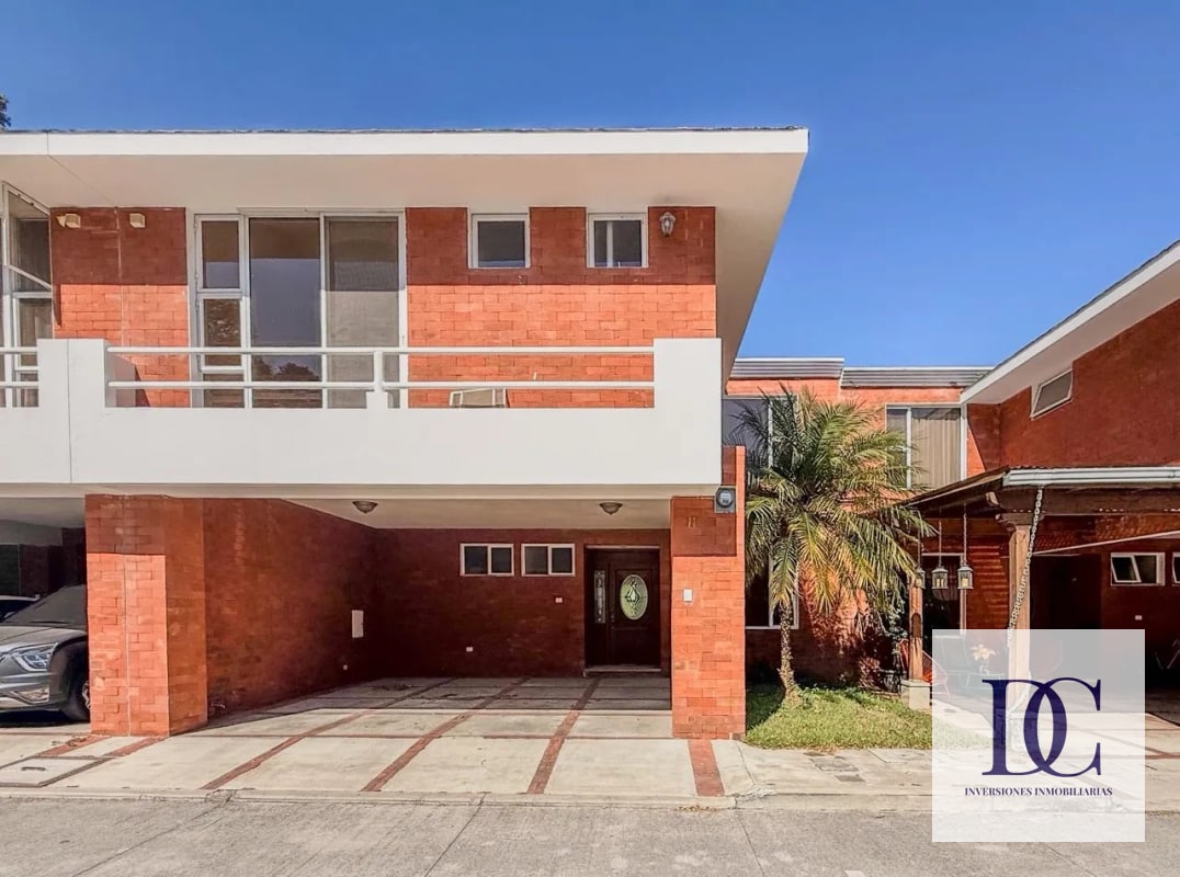 📍 CASA EN VENTA – CAÑADAS DE ELGIN | ZONA 13 - 1