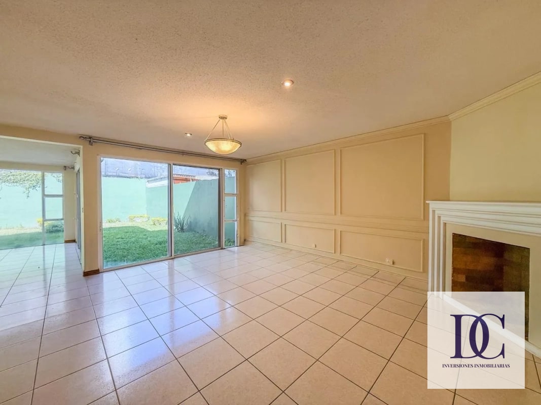 📍 CASA EN VENTA – CAÑADAS DE ELGIN | ZONA 13 - 12