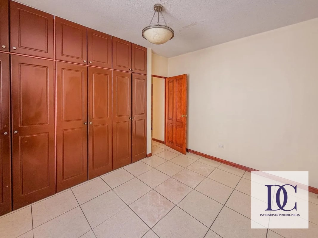 📍 CASA EN VENTA – CAÑADAS DE ELGIN | ZONA 13 - 7