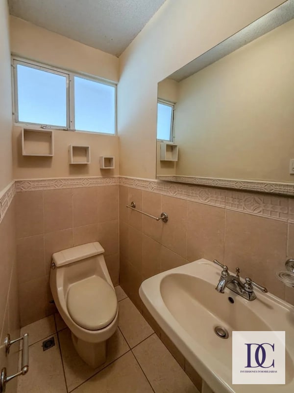 📍 CASA EN VENTA – CAÑADAS DE ELGIN | ZONA 13 - 4
