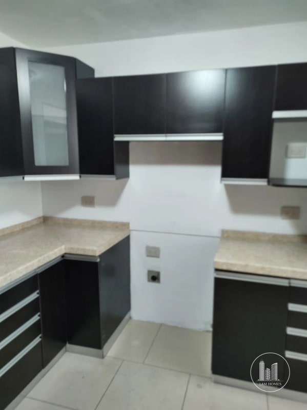 Casa en renta - Zona 15 VH3 - 6