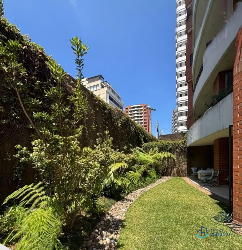 Apartamento en venta o alquiler en Edificio Plenum, 5ta Avenida Zona 14 - 17