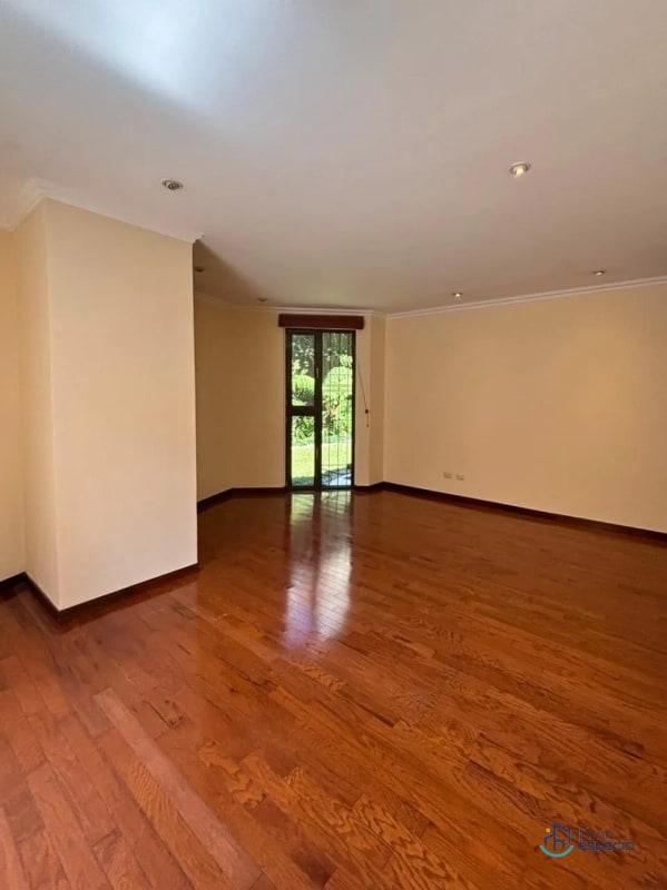 Apartamento en venta o alquiler en Edificio Plenum, 5ta Avenida Zona 14 - 9