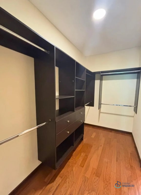 Apartamento en venta o alquiler en Edificio Plenum, 5ta Avenida Zona 14 - 6