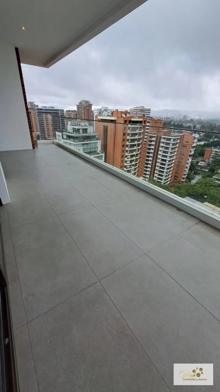 APARTAMENTO DE LUJO EN VENTA  📍 Edificio Echo – Zona 14 - 7