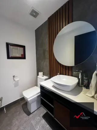 OFICINA EN RENTA ZONA 10 EDIFICIO RENOVATI  — Oficina en Alquiler en Zona 10, Guatemala, Ciudad — miniatura 5 de 8