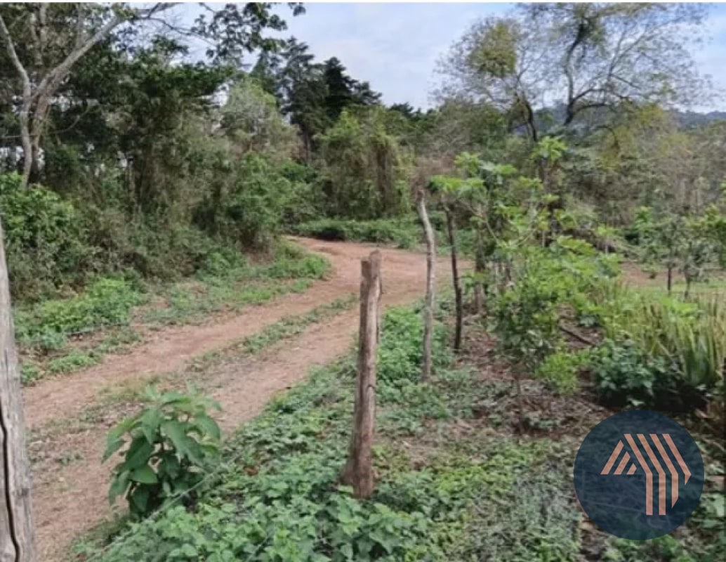 VENTA DE TERRENO RESIDENCIAL - HACIENDA REAL, ZONA 16 - 1