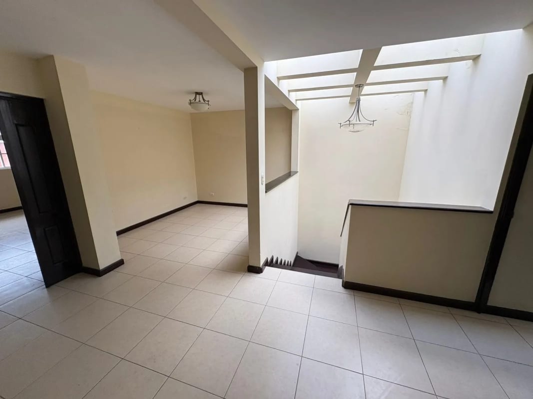 CASA EN VENTA EN KM 19.9 A SAN JOSE PINULA CONDOMINIO LOS MANANTIALES — Casa en Venta en Los Manantiales, Carretera a El Salvador, Guatemala, Ciudad — foto 14 de 17