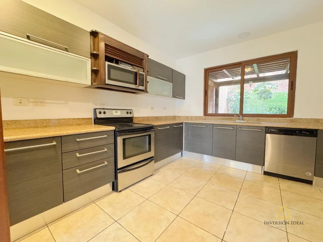 Amplia Casa En Venta $725K Cond. Puerta Grande, Carr.a El Salvador 4 Hab.+Línea Blanca - 9
