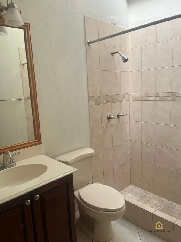Rento Amplia Casa $1,500 en Kanajuyú 2 | 4 Dormitorios+Jardín y Chimenea Z16 - 4