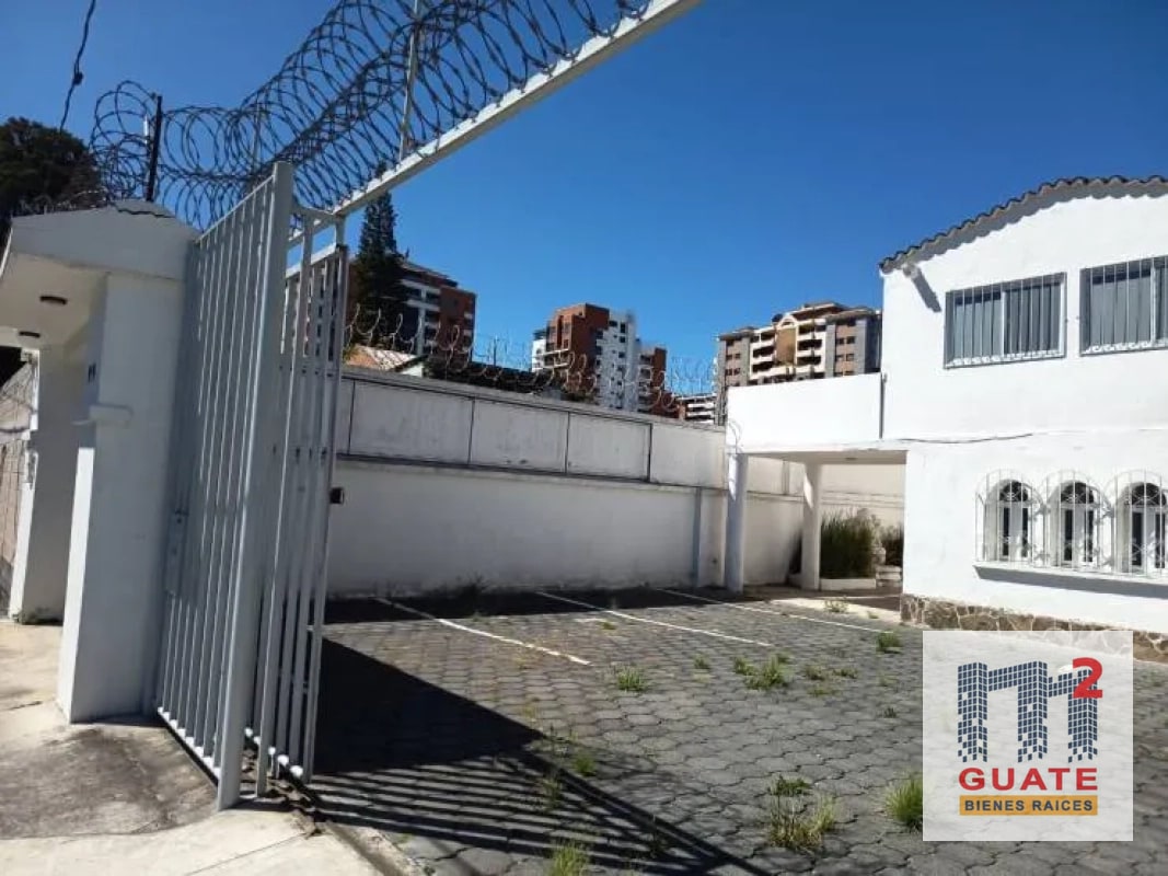 Casa fuera de condominio en Renta, Zona 10 - 14