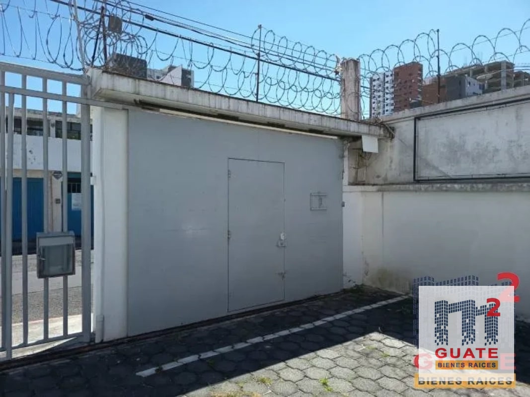 Casa fuera de condominio en Renta, Zona 10 - 12