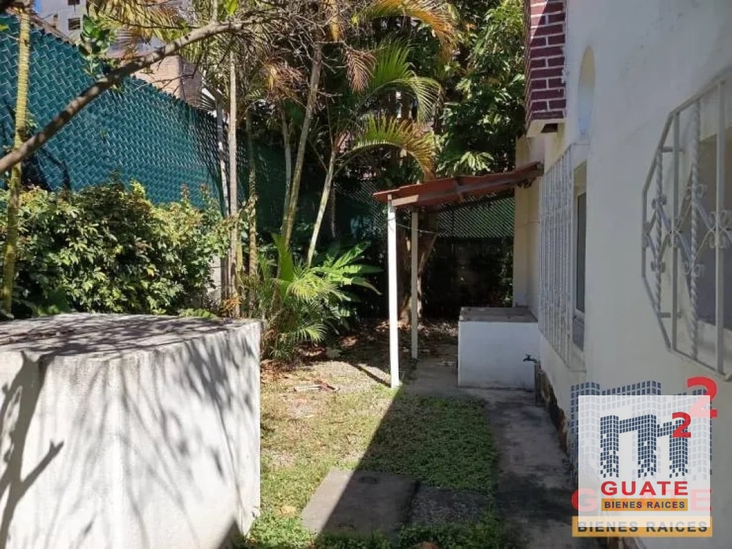 Casa fuera de condominio en Renta, Zona 10 - 10