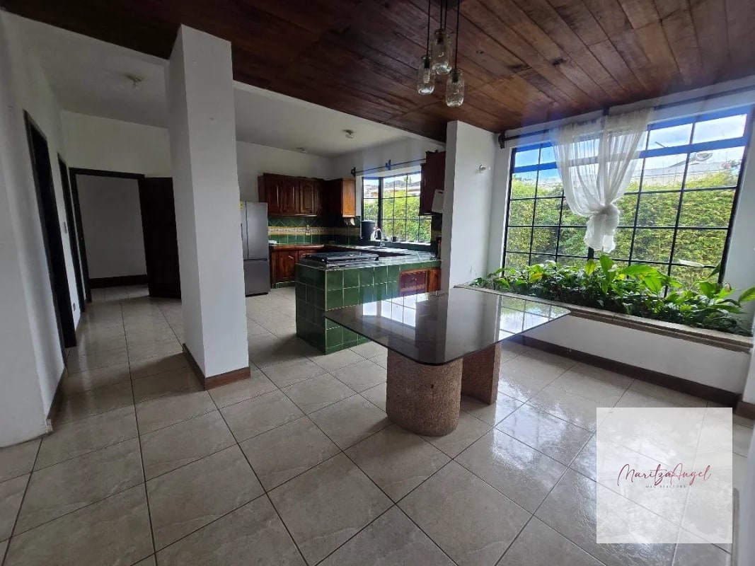 ALQUILER DE CASA EN ZONA 16 - 4