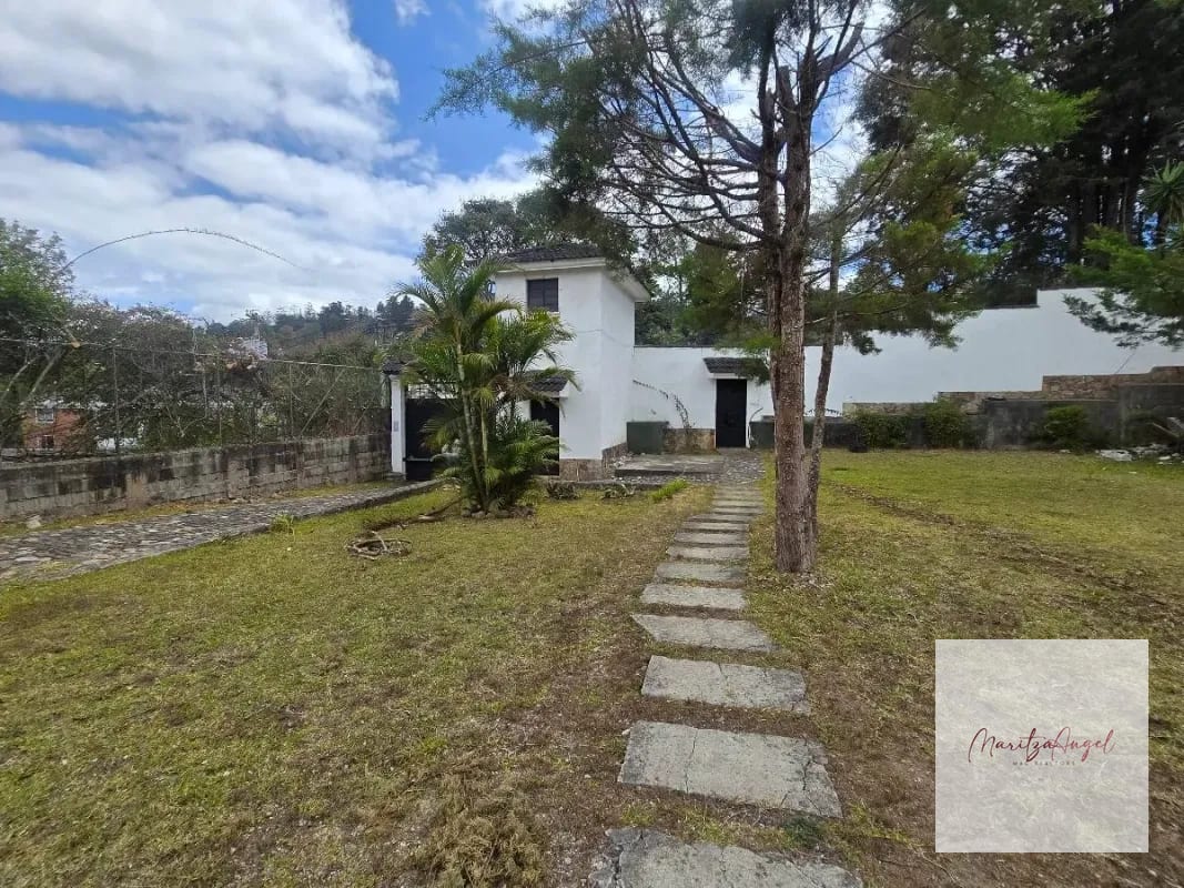 ALQUILER DE CASA EN ZONA 16 — Casa en Alquiler en La Montaña, Zona 16, Guatemala, Ciudad — foto 2 de 13