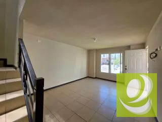 CASA EN VENTA EN HACIENDA DE LAS FLORES VILLA NUEVA — Casa en Venta en Villa Nueva, Guatemala, Ciudad — miniatura 1 de 8