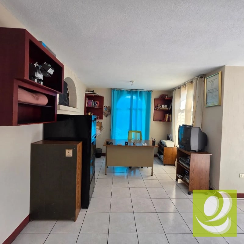 VENDO CASA EN RESIDENCIALES VALLE DEL SOL ZONA 4 MIXCO - 2